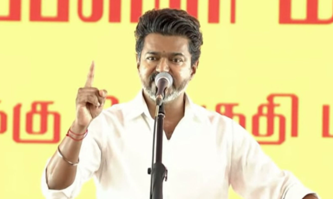 “ஜனநாயக உரிமைகள் மீதான தாக்குதல்”... ராகுல் காந்தி கைதுக்கு தவெக கடும் கண்டனம்